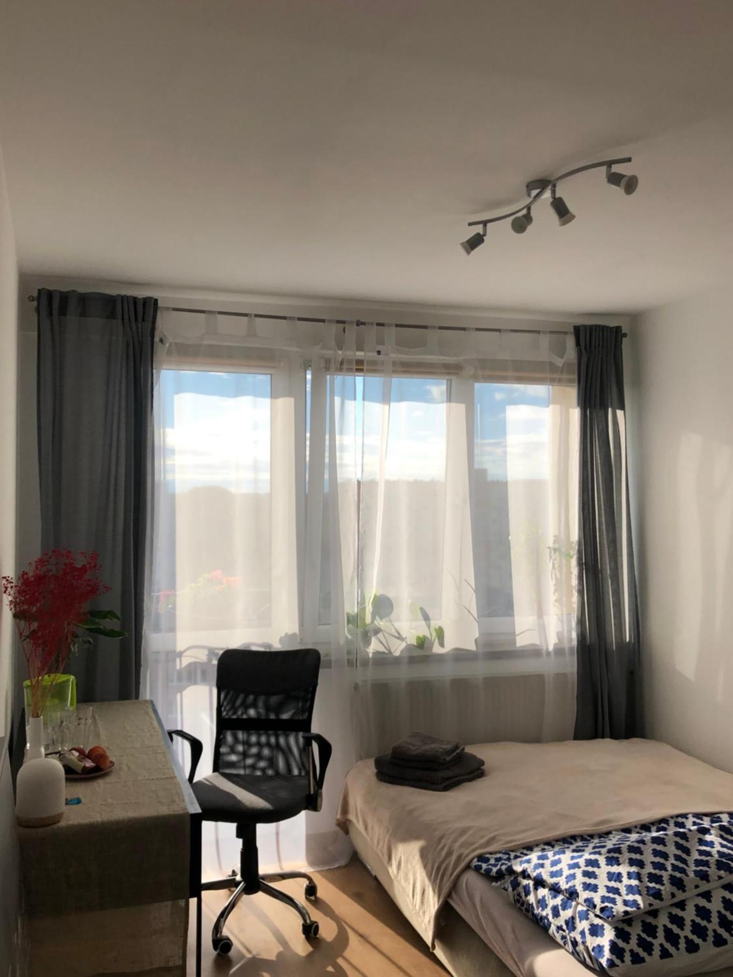 Sm Pokoj Przy Rondzie Daszynskiego Warsaw Luaran gambar