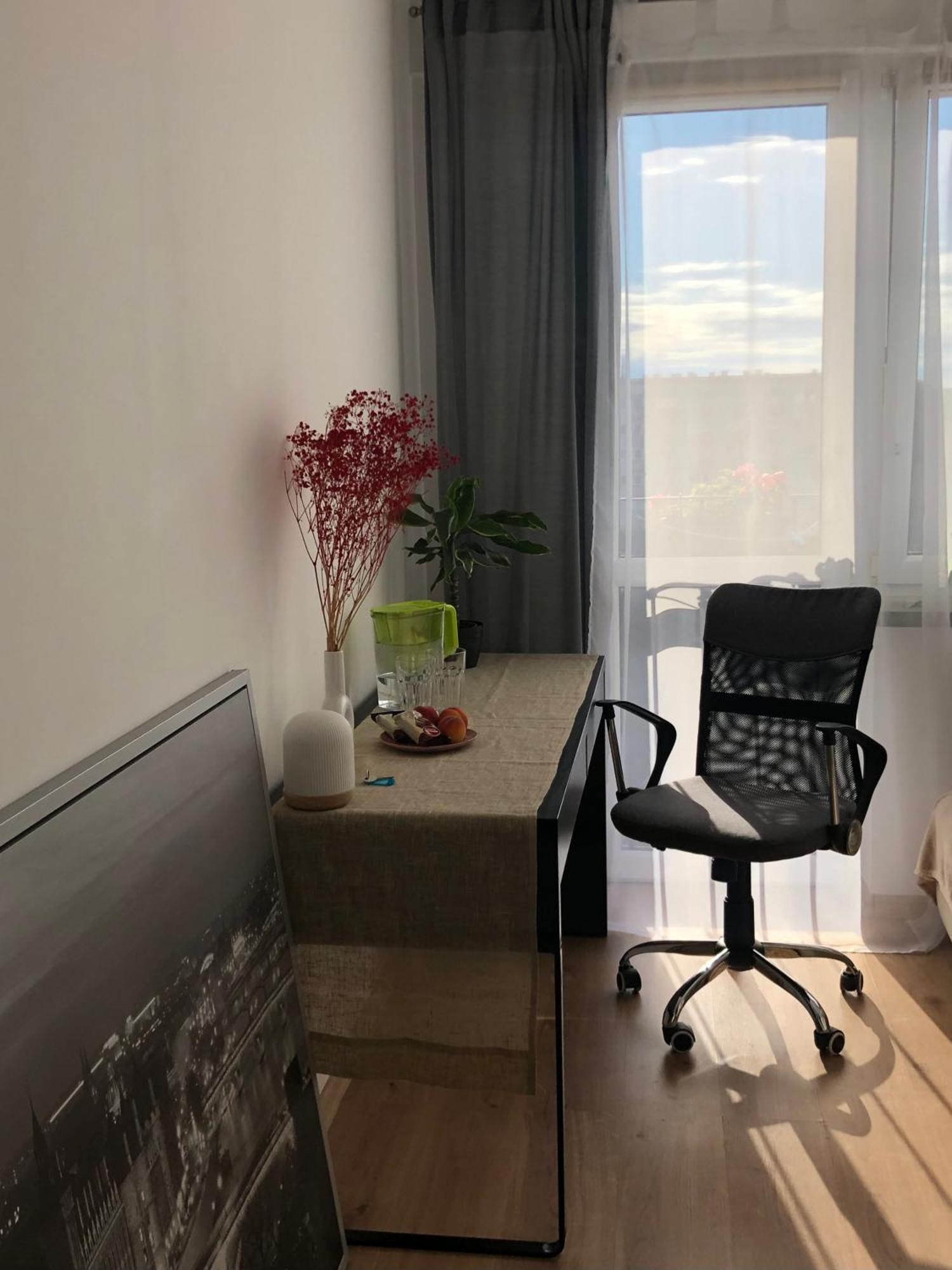 Sm Pokoj Przy Rondzie Daszynskiego Warsaw Luaran gambar